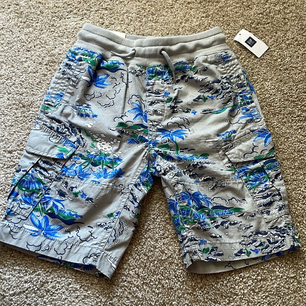 Gap kids, elastic waist pull on gray shorts boys small 6/7 beach ocean Hawaiian